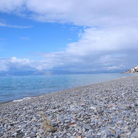 Villa Seaside House With Garden Derveni Esterno foto